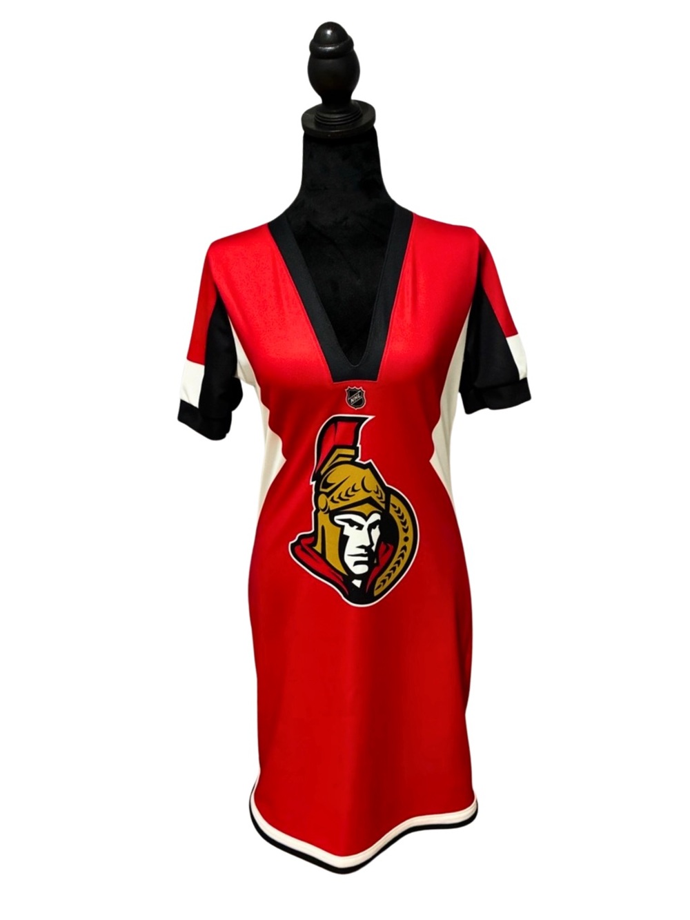 Reebok Ottawa Senators NHL Women’s Jersey Dress M Made in Canada